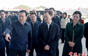 周振宇率常德考察团赴益阳学习考察